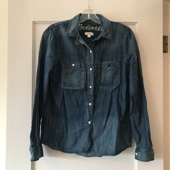 Madewell | Denim Boyshirt in Campground Wash - Picture 3 of 13